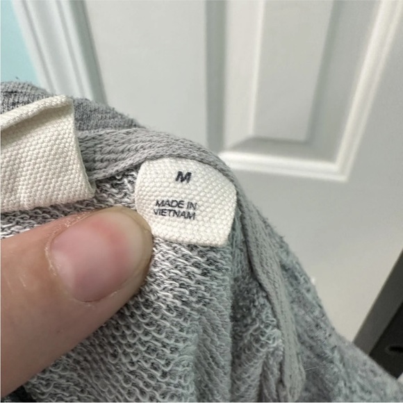 Gap Women’s Size Medium Gray Hooded Full Zipper Long Sleeve Jacket - Picture 7 of 8